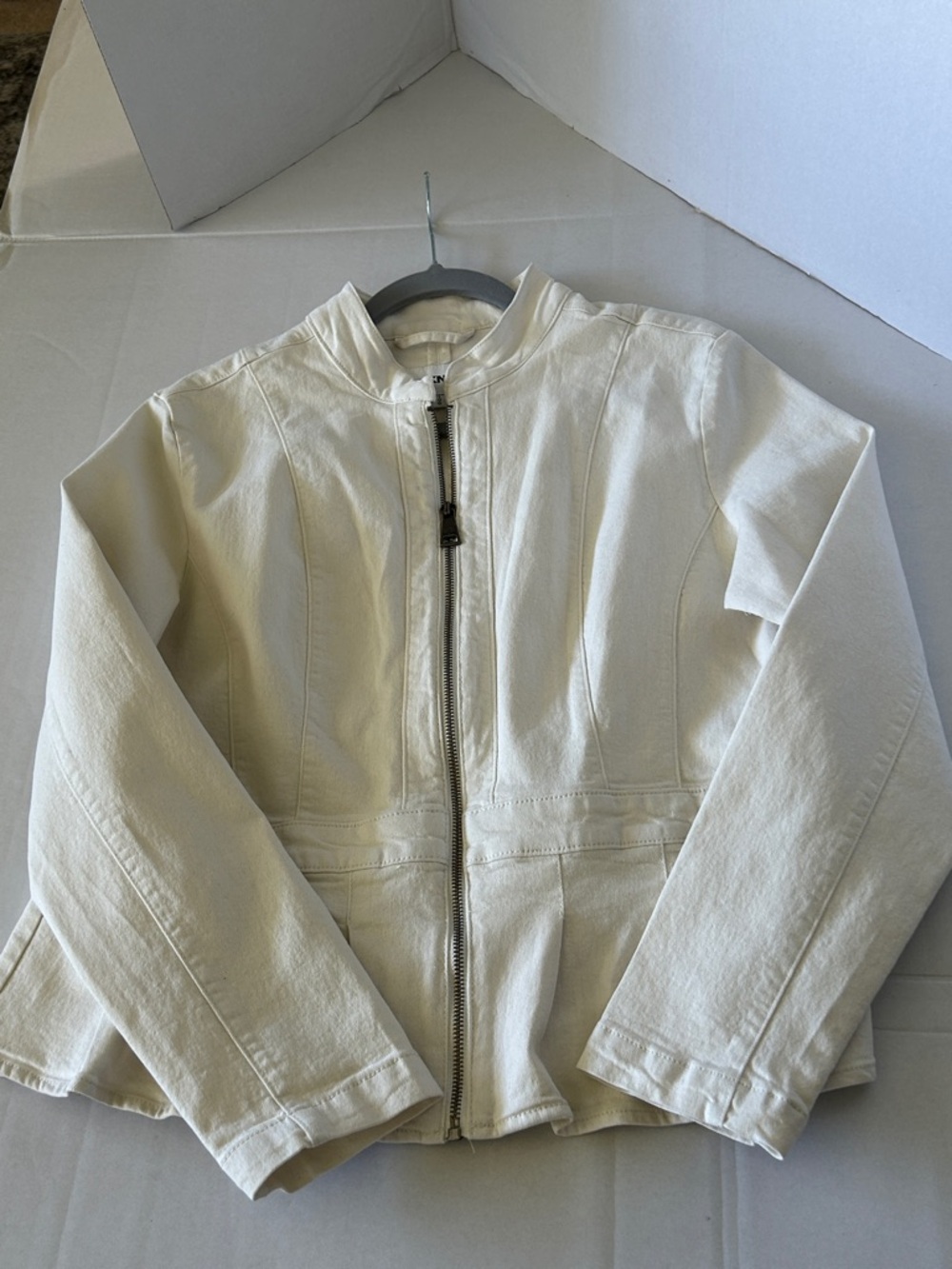 DKNY WHITE PEPLUM ZIP UP MOTO LONG SLEEVE JACKET SIZE LARGE - Picture 5 of 13